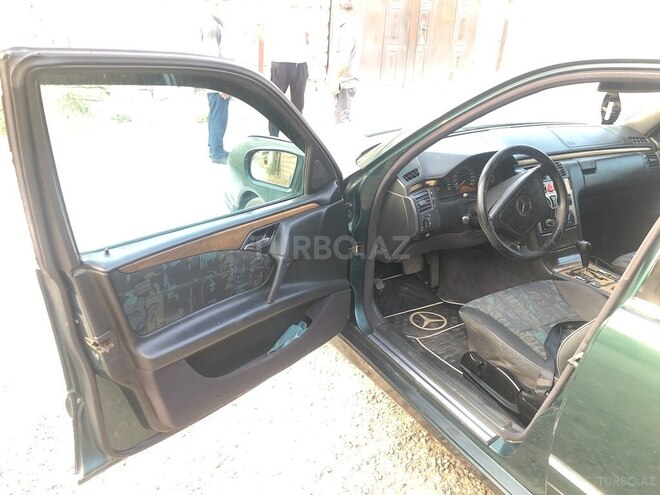 Mercedes E 280 1998, 360,000 km - 2.8 l - Sumqayıt