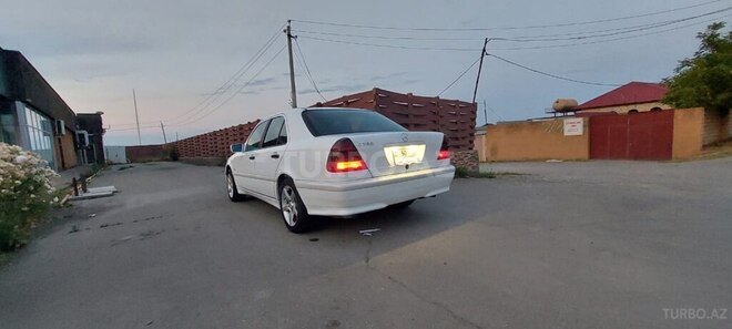 Mercedes C 200 2000, 300,000 km - 2.0 l - Şəmkir