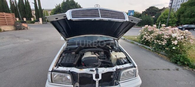 Mercedes C 200 2000, 300,000 km - 2.0 l - Şəmkir