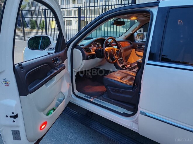 Cadillac Escalade 2012, 166,000 km - 6.2 l - Sumqayıt