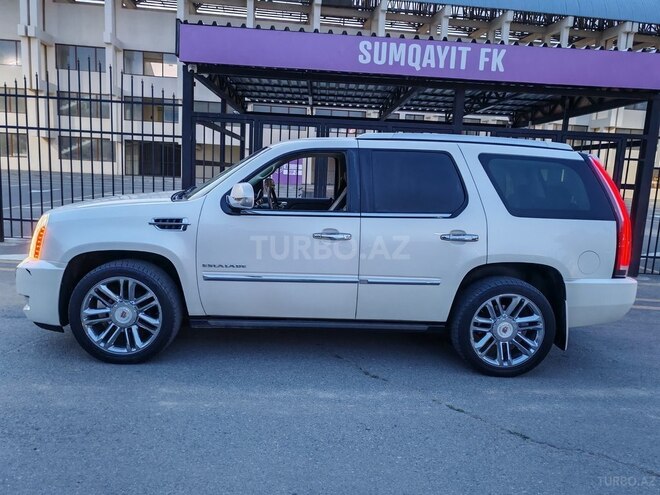 Cadillac Escalade 2012, 166,000 km - 6.2 l - Sumqayıt