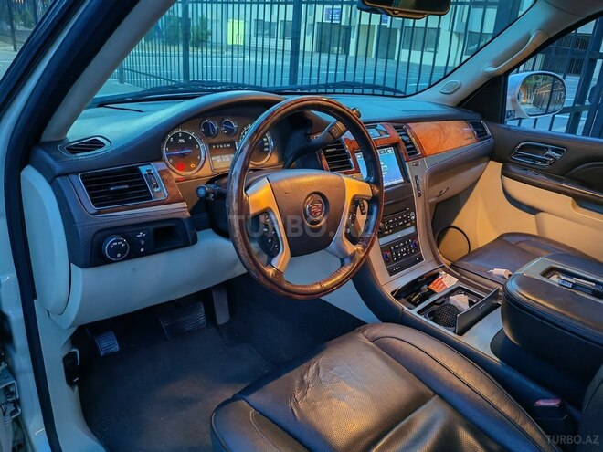 Cadillac Escalade 2012, 166,000 km - 6.2 l - Sumqayıt