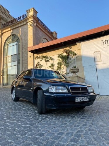 Mercedes C 180-4