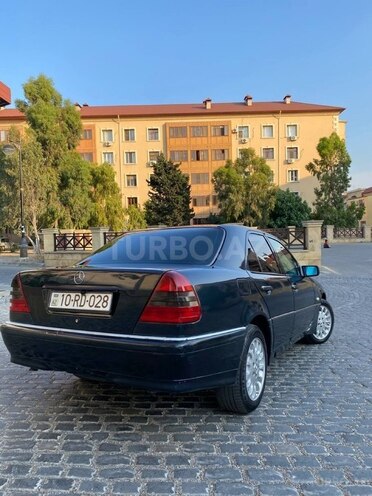 Mercedes C 180-2