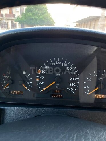 Mercedes C 180-7