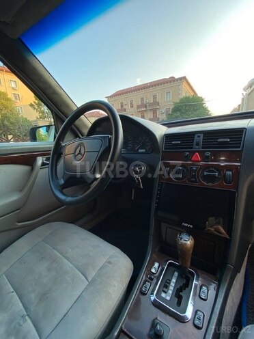 Mercedes C 180-13