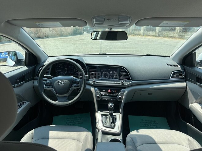 Hyundai Elantra 2016, 124,943 km - 2.0 л - Bakı