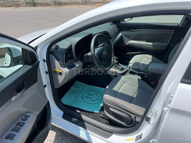 Hyundai Elantra 2016, 124,943 km - 2.0 л - Bakı