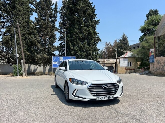 Hyundai Elantra 2016, 124,943 km - 2.0 л - Bakı