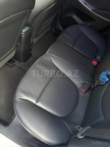 Hyundai Accent 2016, 220,000 km - 1.4 l - Bakı