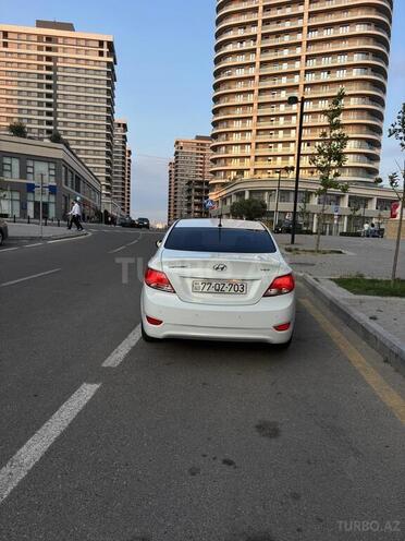 Hyundai Accent 2016, 220,000 km - 1.4 l - Bakı