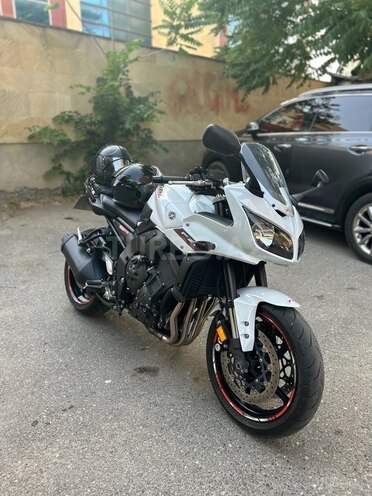 Yamaha FZ1-1
