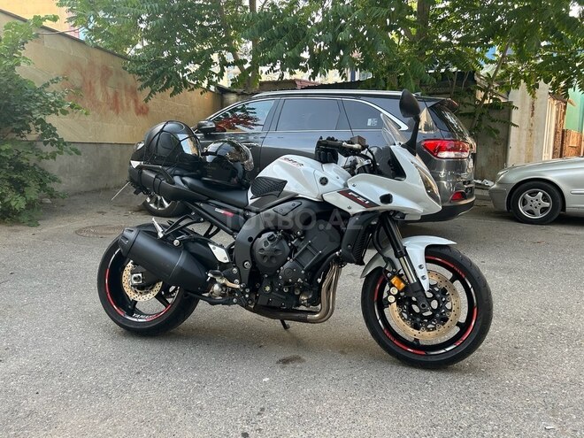 Yamaha FZ1-4