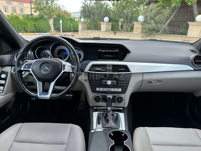Mercedes C 250 2014, 220,000 km - 1.8 l - Bakı