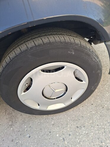 Mercedes E 260 1989, 259,000 km - 2.6 l - Bakı
