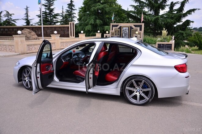BMW 528 2013, 212,000 km - 2.0 l - Qazax