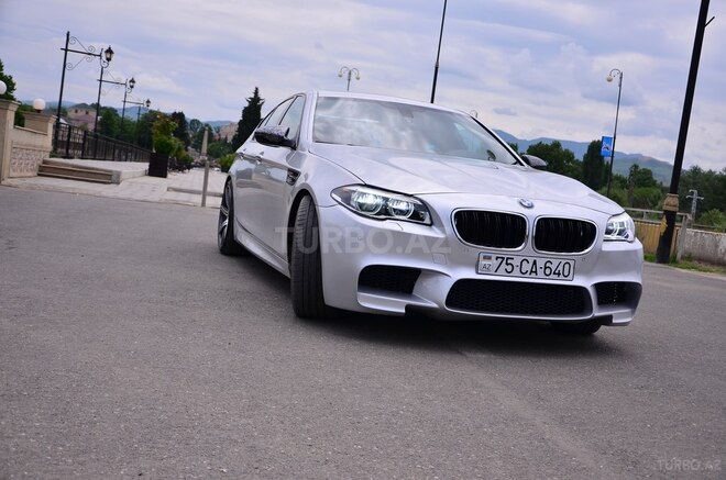 BMW 528 2013, 212,000 km - 2.0 l - Qazax