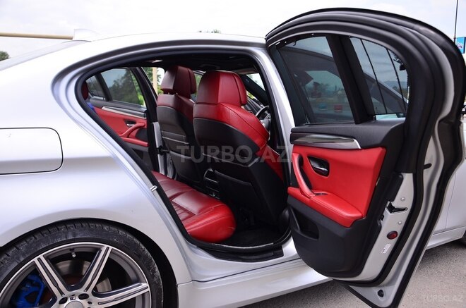 BMW 528 2013, 212,000 km - 2.0 l - Qazax