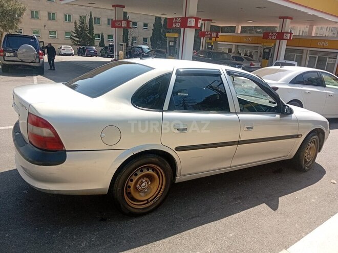 Opel Vectra 1996, 250,000 km - 1.8 l - Bakı