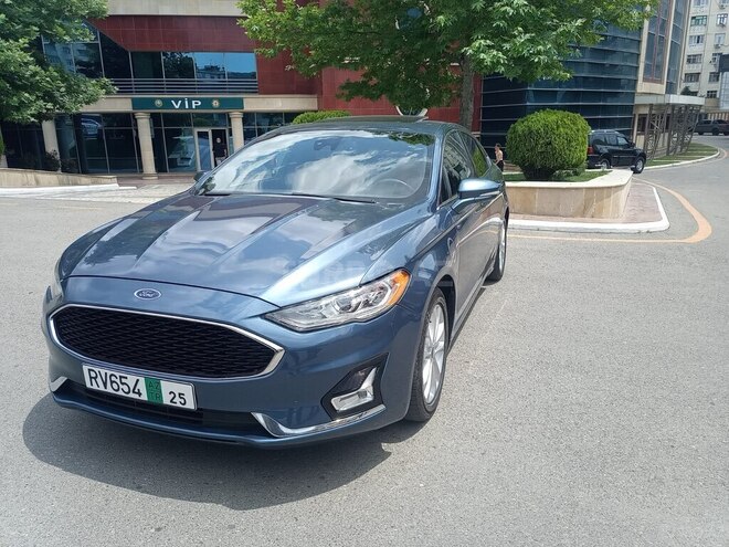 Ford Fusion (North America) 2019, 124,200 km - 2.0 l - Bakı