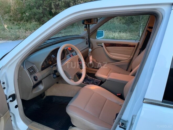 Mercedes C 230 1997, 354,000 km - 2.3 l - Bakı