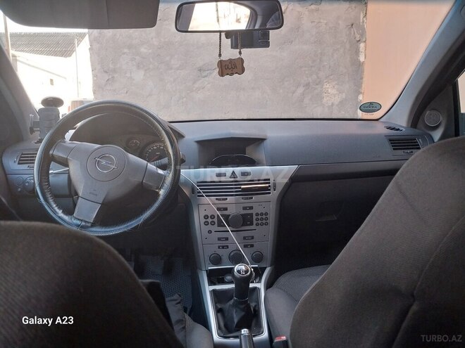 Opel Astra 2009, 202,000 km - 1.4 l - Bakı