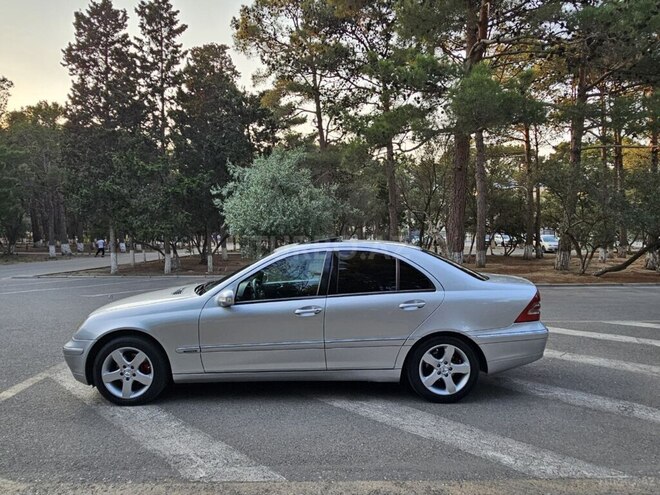 Mercedes C 200 2001, 275,000 km - 2.0 l - Sumqayıt