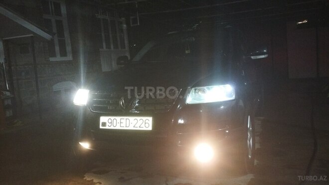 Volkswagen Touareg 2003, 285,000 km - 3.2 l - Şəki