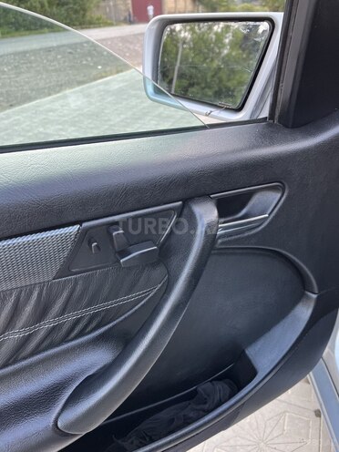 Mercedes C 230 1999, 153,000 km - 2.3 l - Masallı