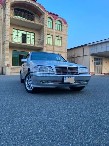 Mercedes C 240 2000, 281,234 km - 2.4 l - İmişli