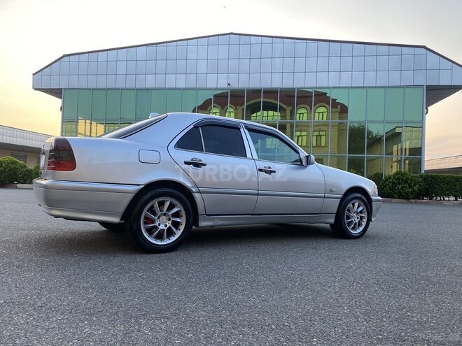 Mercedes C 240 2000, 281,234 km - 2.4 l - İmişli