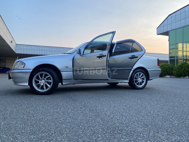 Mercedes C 240 2000, 281,234 km - 2.4 l - İmişli