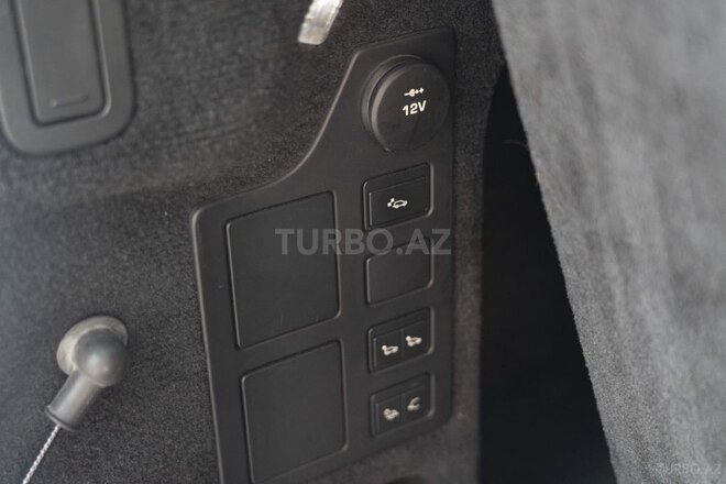Land Rover Discovery 2017, 77,000 km - 3.0 l - Bakı