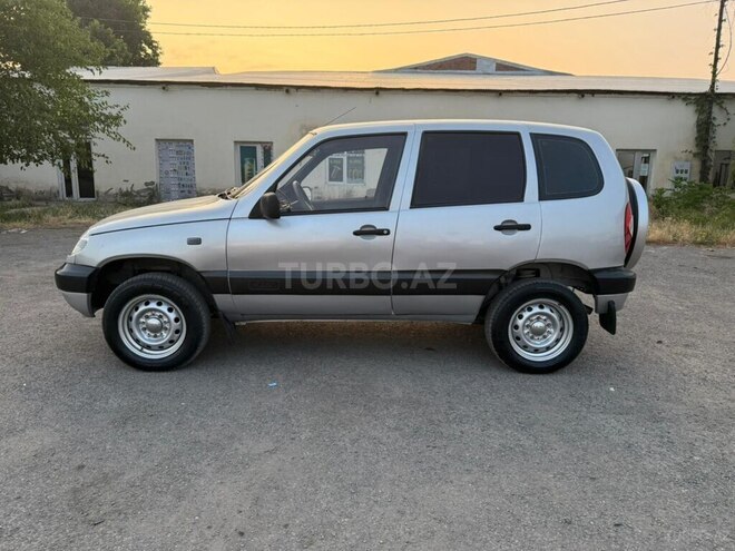 Chevrolet Niva 2006, 241,685 km - 1.7 л - Tovuz