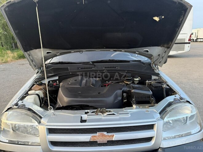 Chevrolet Niva 2006, 241,685 km - 1.7 л - Tovuz