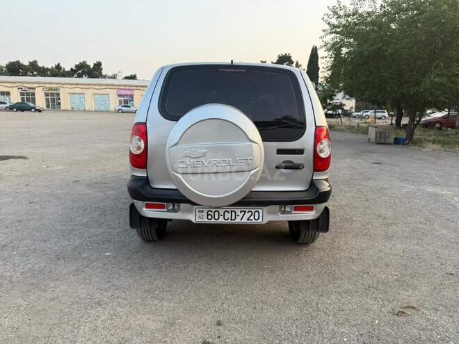 Chevrolet Niva 2006, 241,685 km - 1.7 л - Tovuz