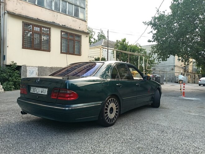 Mercedes E 220 d 1998, 525,000 km - 2.2 l - Bakı
