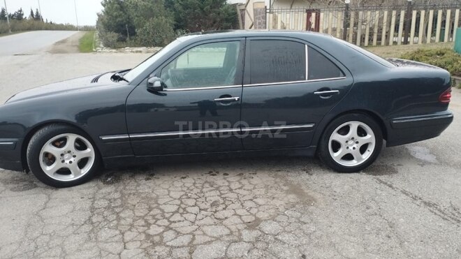 Mercedes E 220 d 1999, 472,500 km - 2.2 l - Bakı