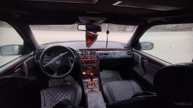 Mercedes E 220 d 1999, 472,500 km - 2.2 l - Bakı