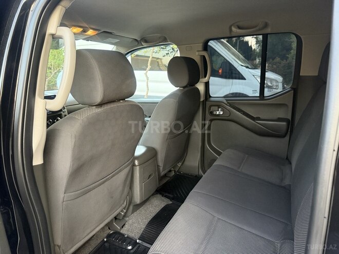 Nissan Navara 2015, 138,509 km - 2.5 l - Bakı