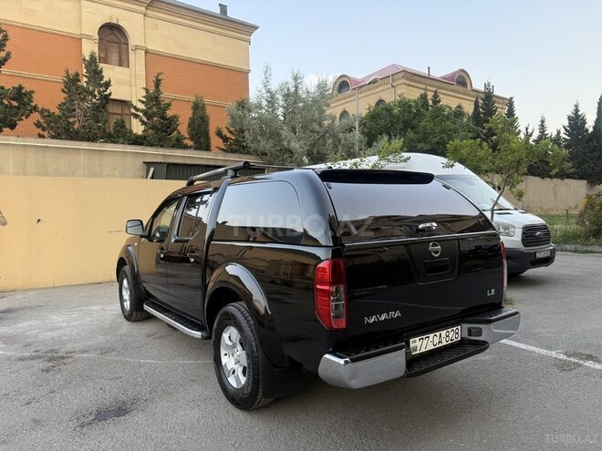 Nissan Navara 2015, 138,509 km - 2.5 l - Bakı