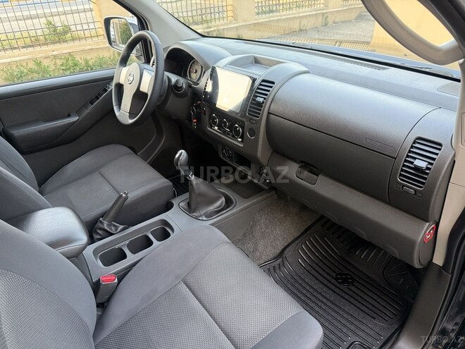 Nissan Navara 2015, 138,509 km - 2.5 l - Bakı