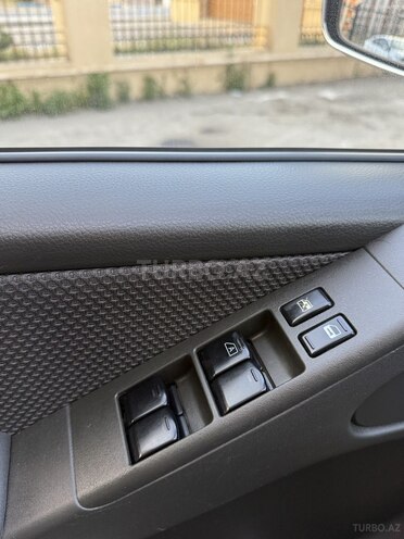 Nissan Navara 2015, 138,509 km - 2.5 l - Bakı