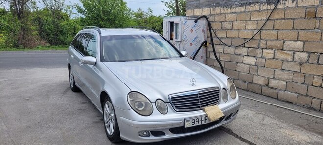 Mercedes E 220 d 2006, 412,000 km - 2.2 л - Zaqatala