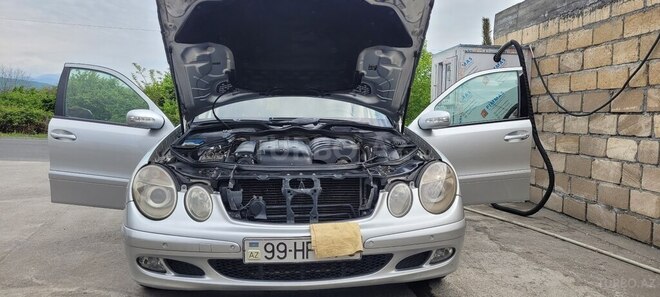 Mercedes E 220 d 2006, 412,000 km - 2.2 л - Zaqatala
