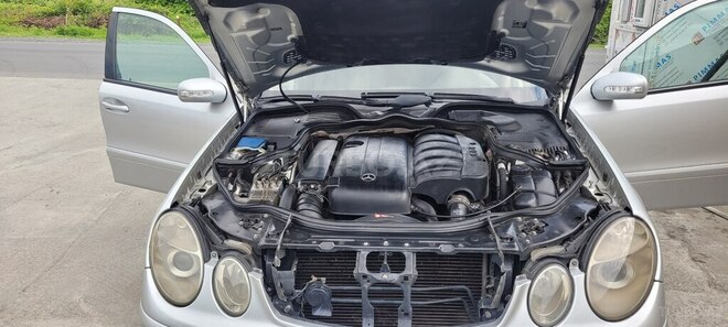 Mercedes E 220 d 2006, 412,000 km - 2.2 л - Zaqatala