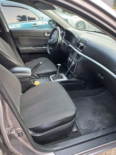Hyundai Sonata 2006, 334,212 km - 2.0 l - Tovuz