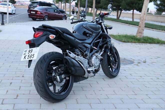 Suzuki  2014, 3,500 km - 0.7 l - Bakı