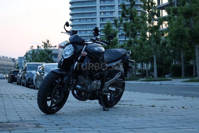 Suzuki  2014, 3,500 km - 0.7 l - Bakı