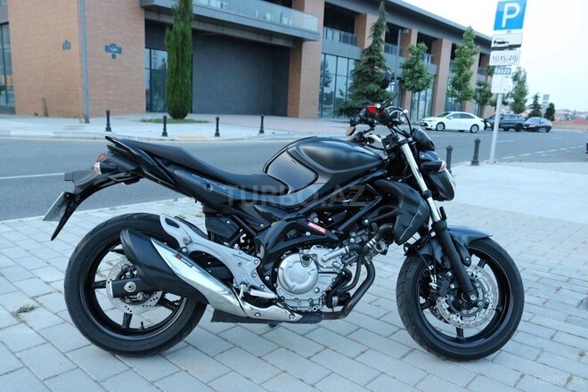 Suzuki  2014, 3,500 km - 0.7 l - Bakı